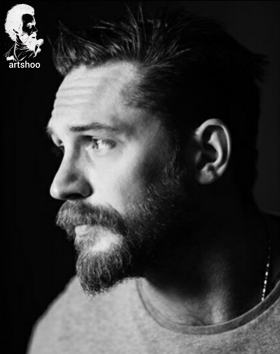 مدل پرتره سیاه قلم